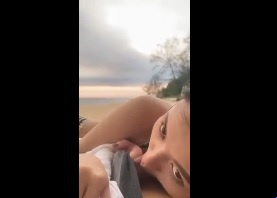 Hotgirl の浴槽のそばで 8 分間、ビーチでセックスするクリップがさらに公開される